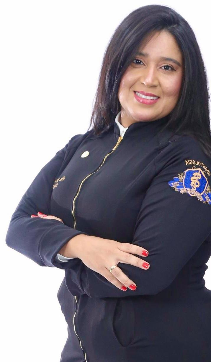 Dra. Juliana Lindor